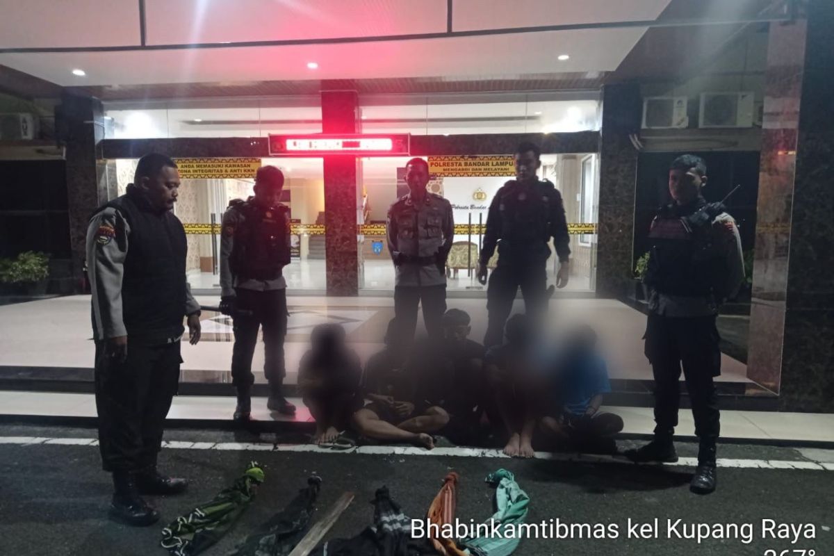 Polisi amankan lima remaja diduga akan perang sarung