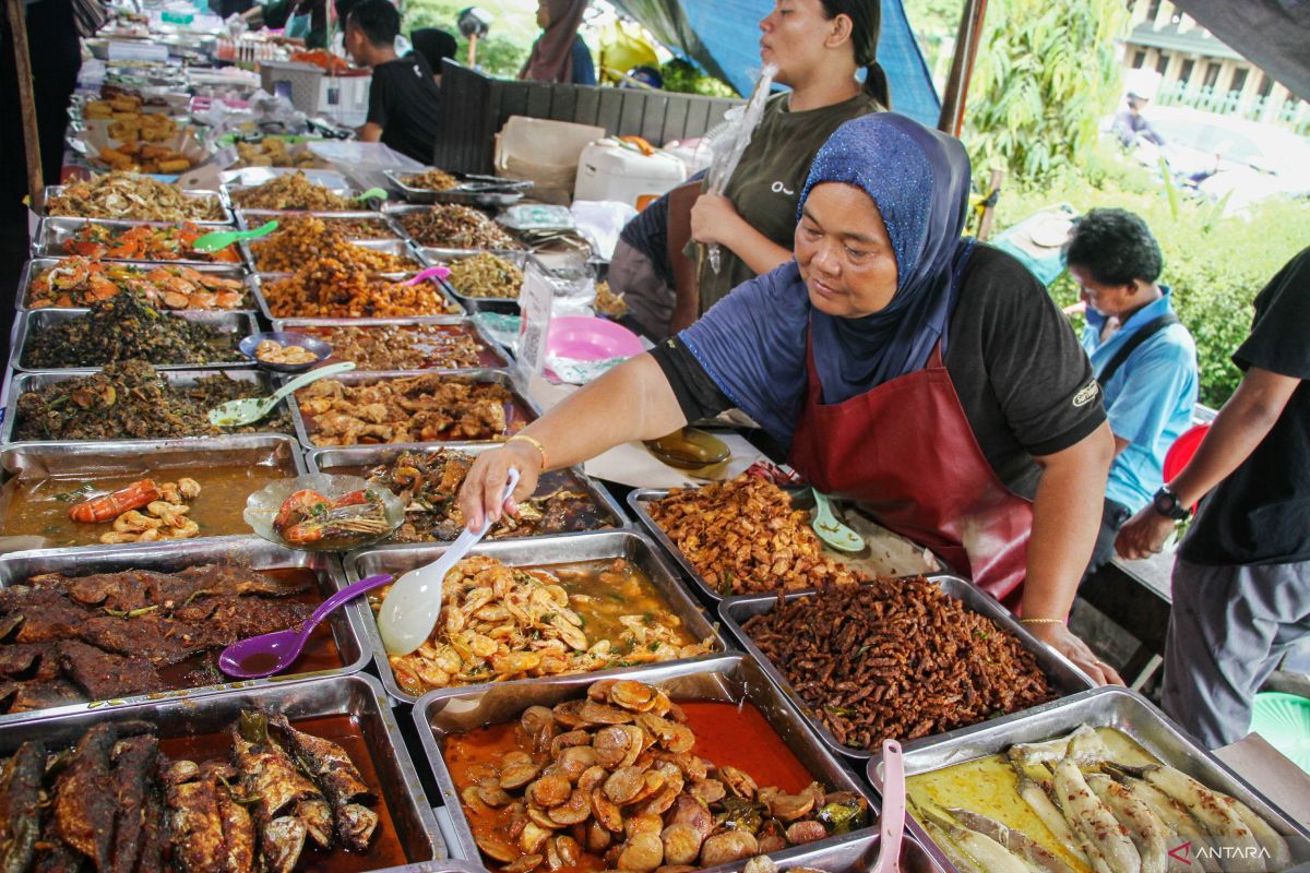 Memilih makanan berbuka dan sahur tetap sehat