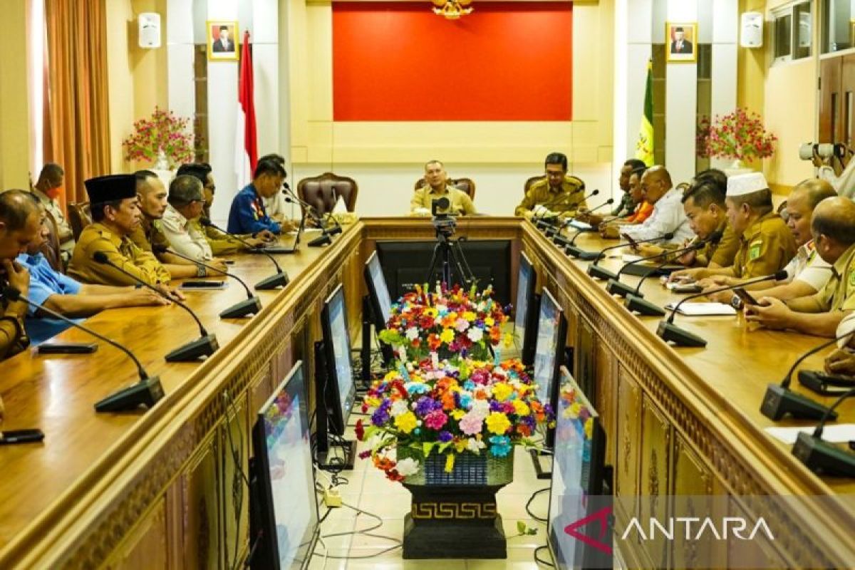 Pemkab Natuna gelar rapat bersama guna tangani karhutla