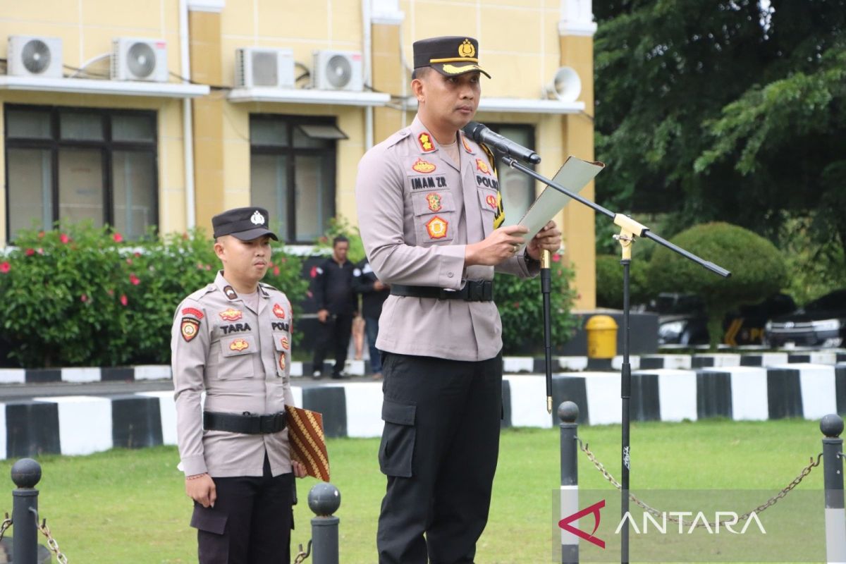 Polres OKU sisir pedagang arak hingga petasan