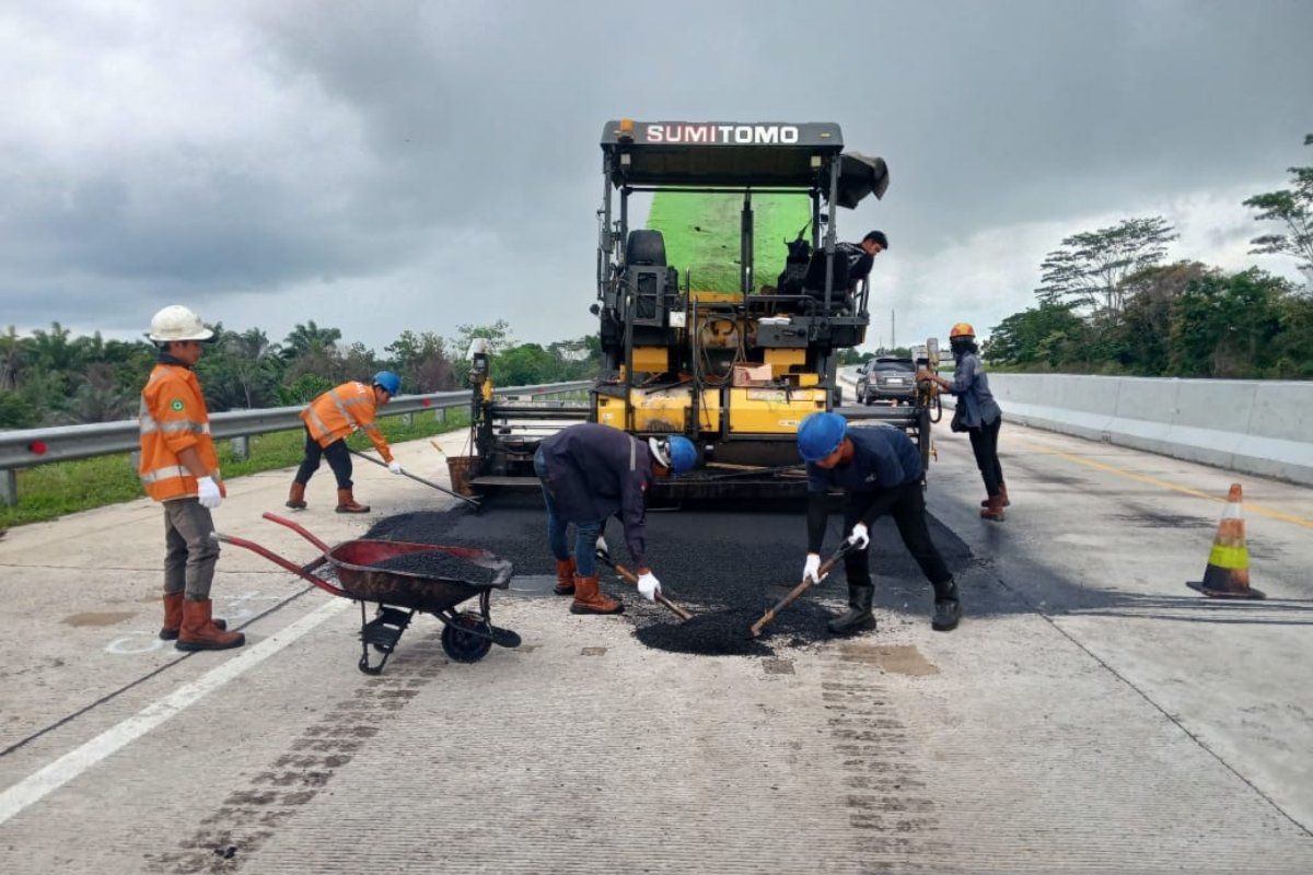 Pemeliharaan JTTS rampung sebelum arus mudik. Hutama Karya pilih metode beton rigid