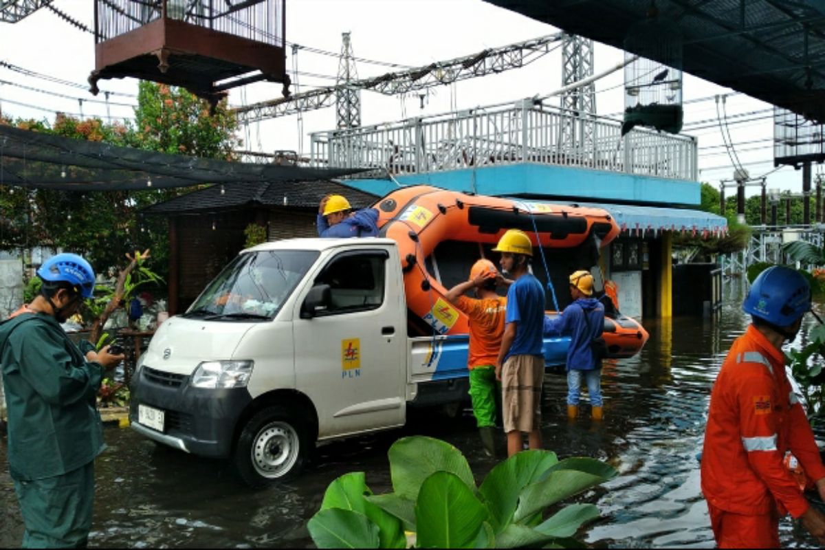 Pascabanjir, PLN fokus amankan suplai listrik warga Pantura Jateng