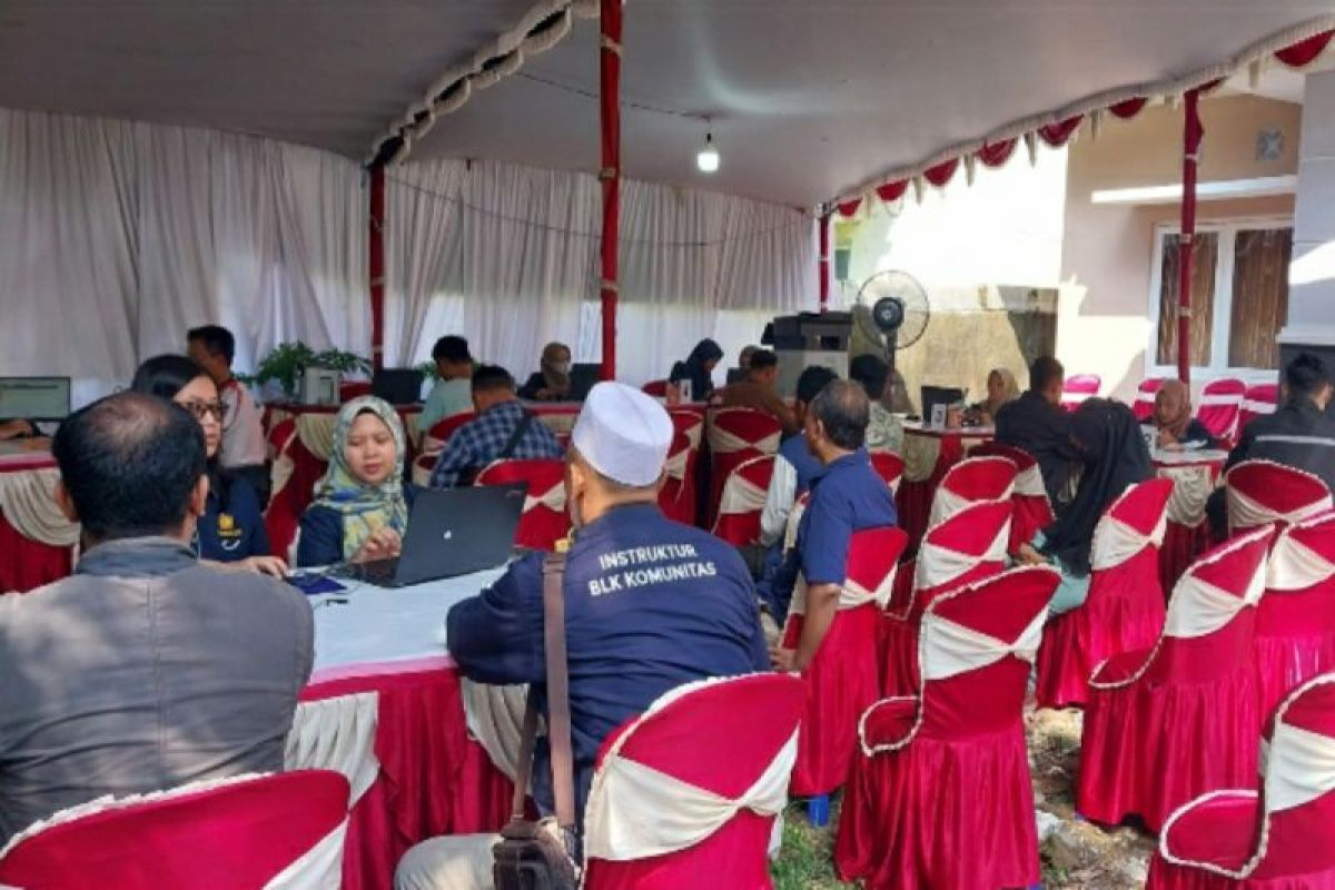 Terdampak banjir, Kantor Pajak Demak buka layanan darurat