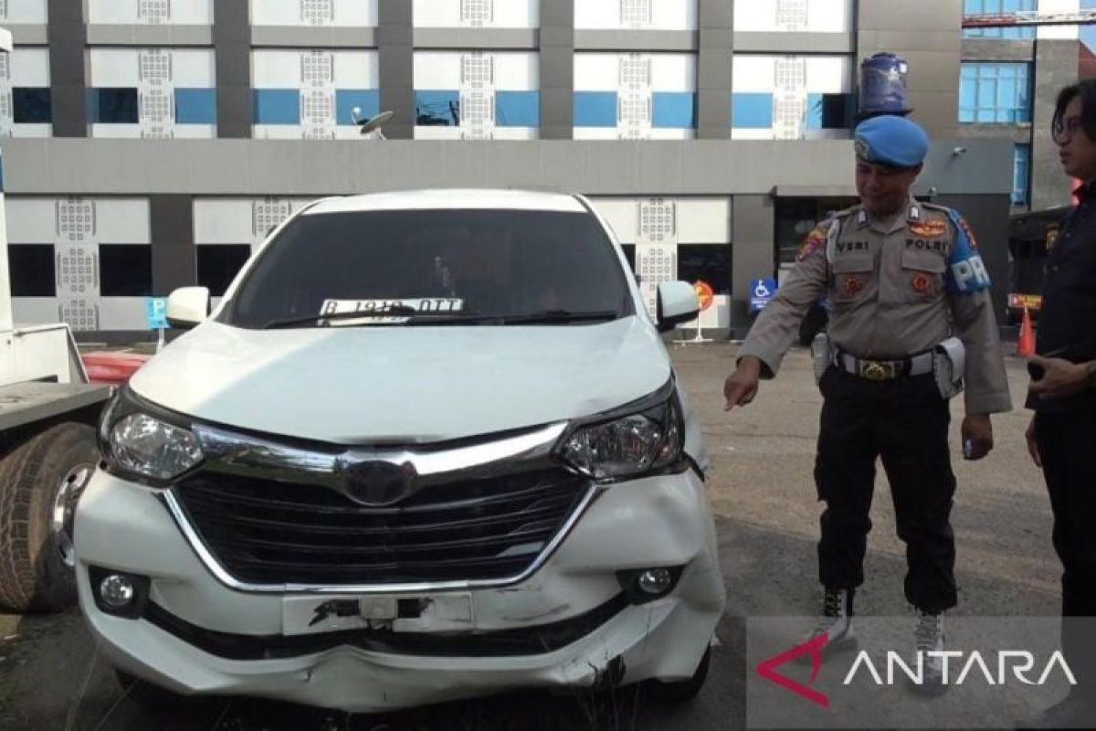 Mobil nunggak oknum polisi lakukan penembakan terhadap debt collector di Palembang