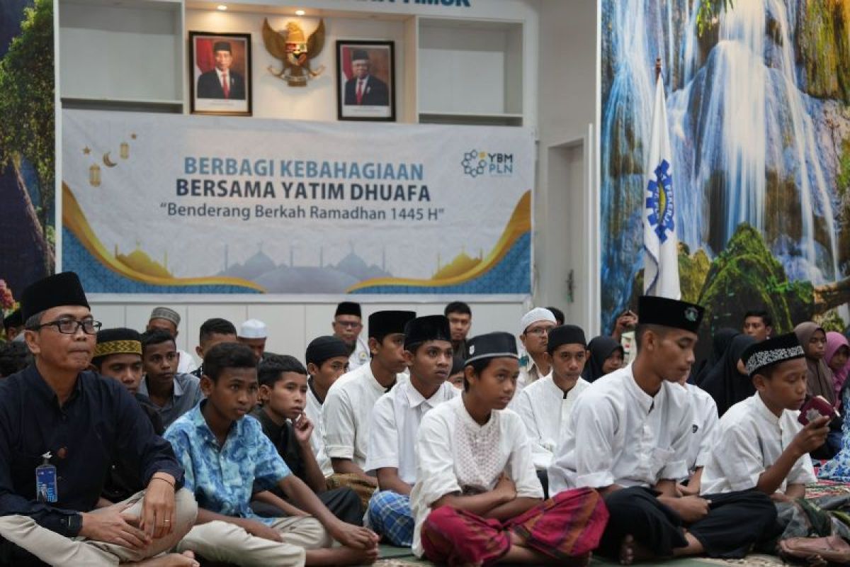 PLN salurkan bantuan kepada lima panti asuhan dalam momen Ramadhan di NTT