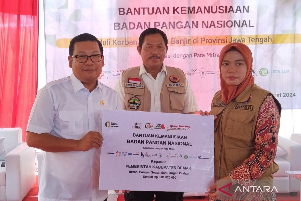 Bapanas berikan  bantuan pangan Rp581,02 juta untuk korban banjir Demak