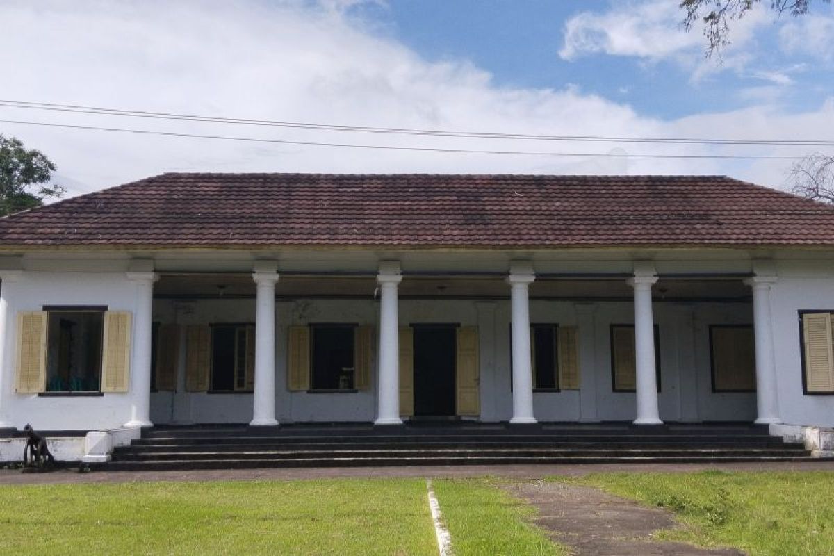 Wisata sejarah istana mini Banda di Pulau Banda Kabupaten Maluku Tengah. ANTARA/ Penina F Mayaut.