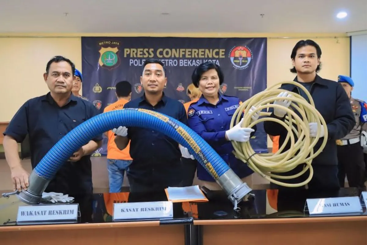 Bekasi Police Identify 3 Suspects in Fuel Adulteration Case