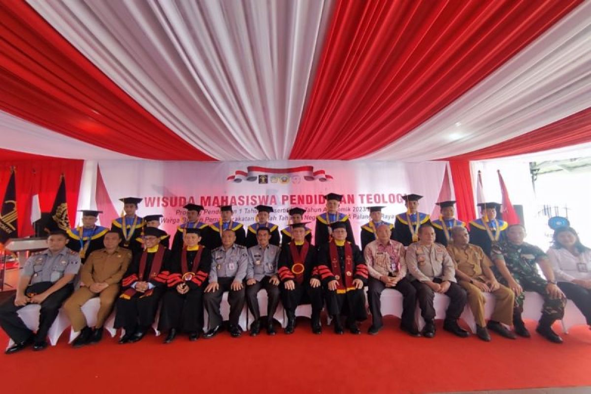 25 WBP Rutan Kelas IIA Palangka Raya wisuda Sarjana Teologi