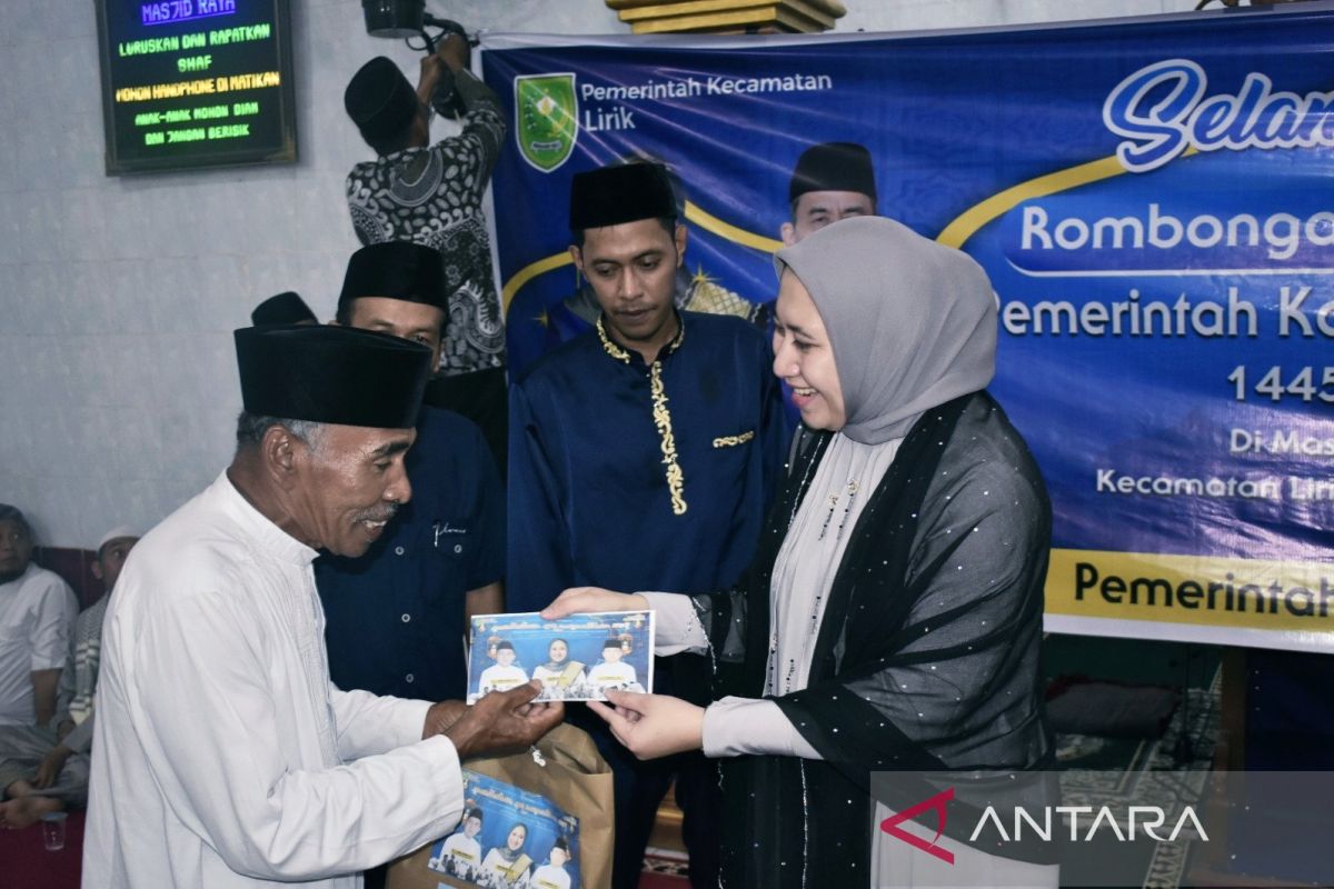 Bupati Inhu jemput aspirasi saat safari Ramadhan 1445 H