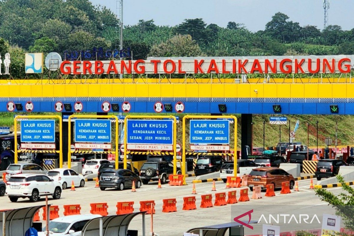 100 CCTV  pantau arus mudik di sepanjang Tol Semarang-Batang