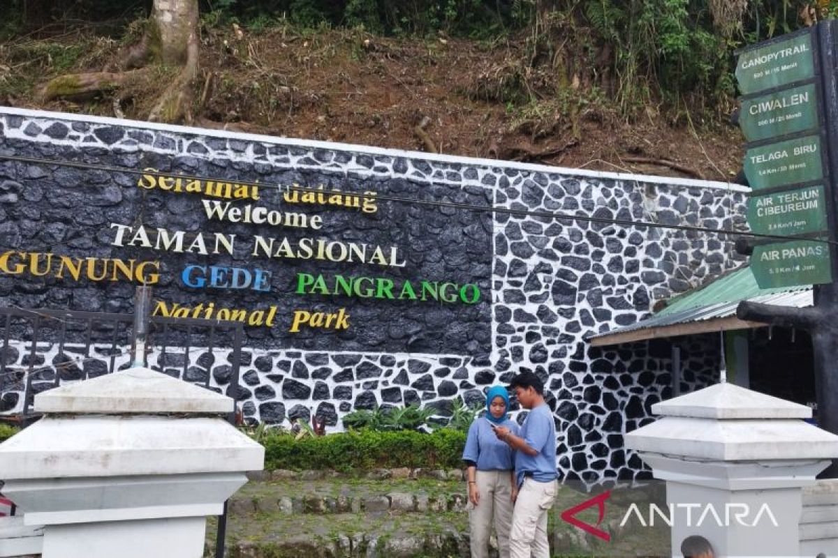 Pendakian Gede Pangrango ditutup