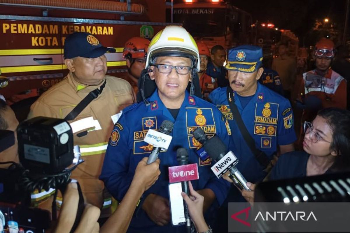 Kadis Gulkarmat DKI ungkap kendala pemadaman kebakaran gudang munisi