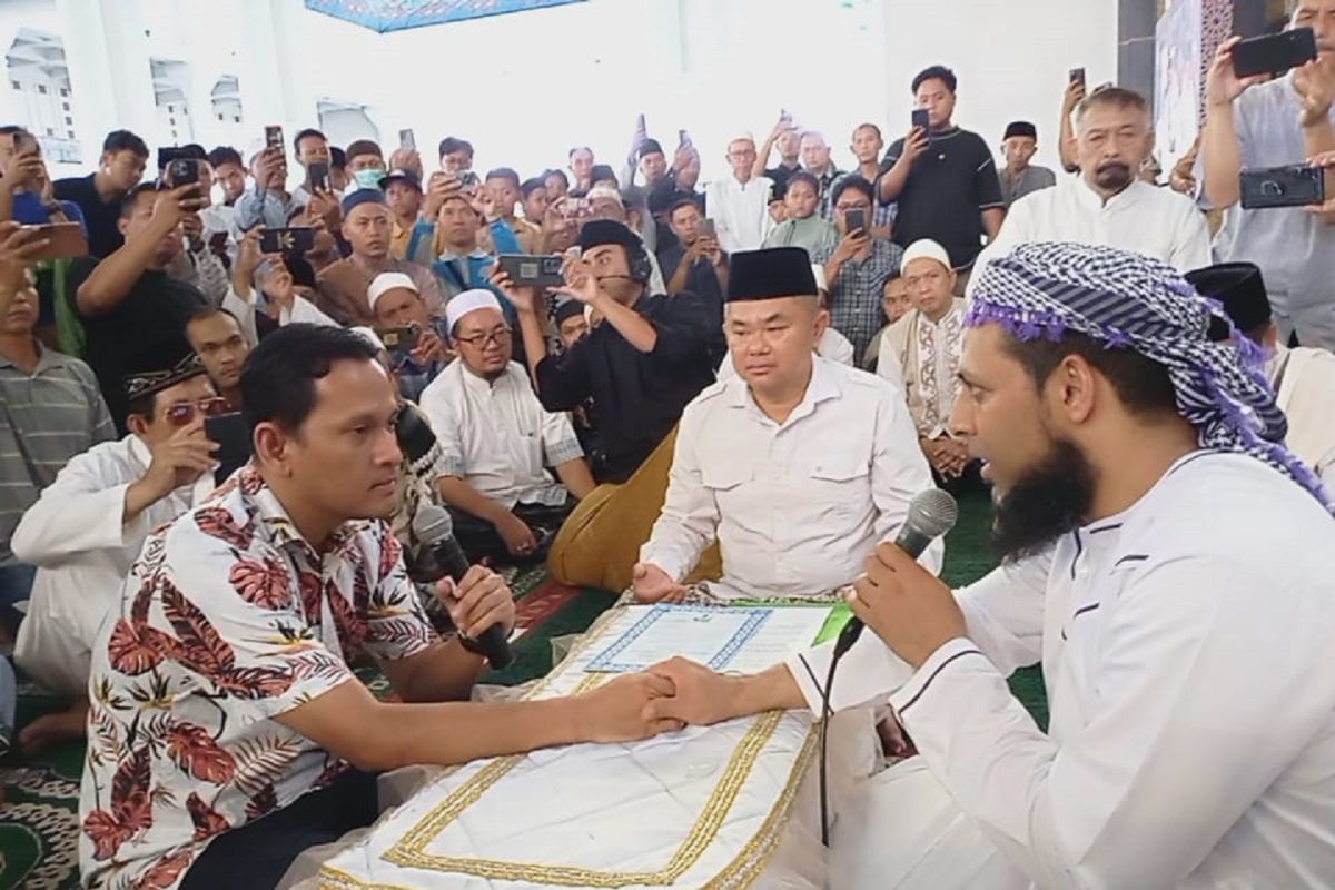 Di balik ikrar para mualaf di Masjid Nasional Al-Akbar