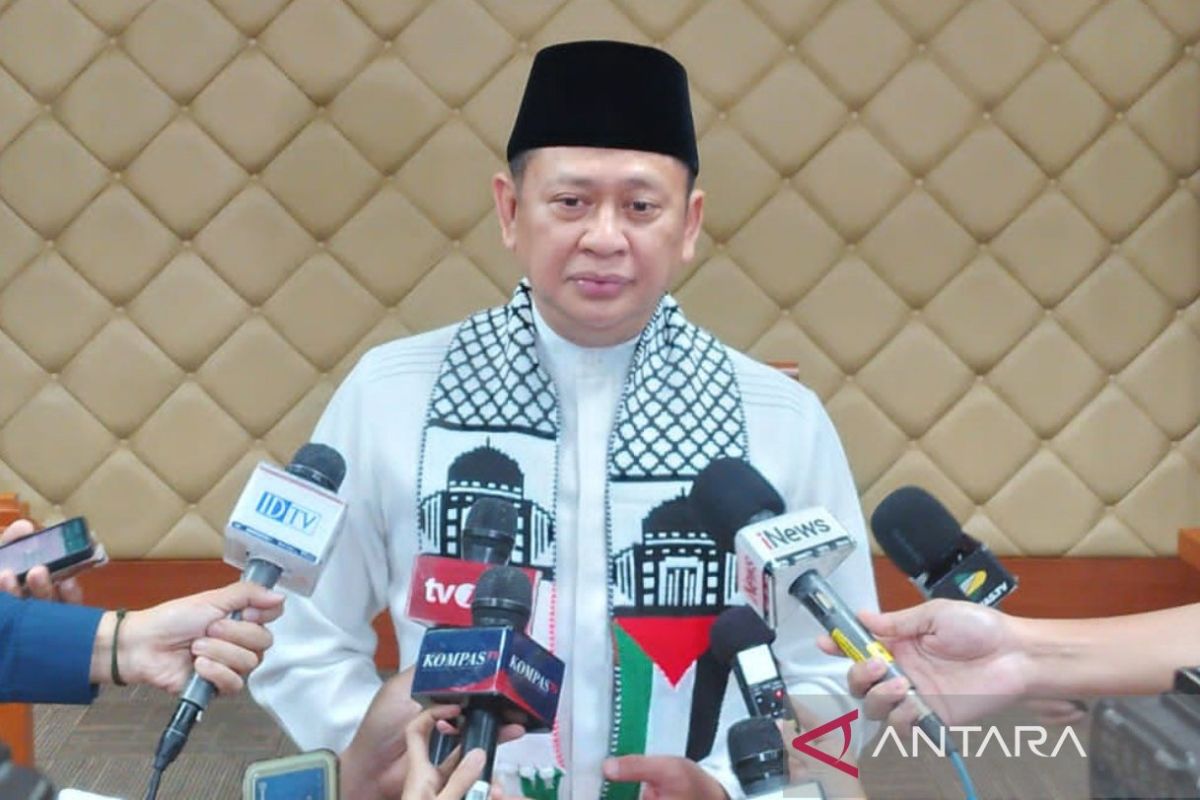 Bamsoet akui kinerja Airlangga mantap pimpin Golkar