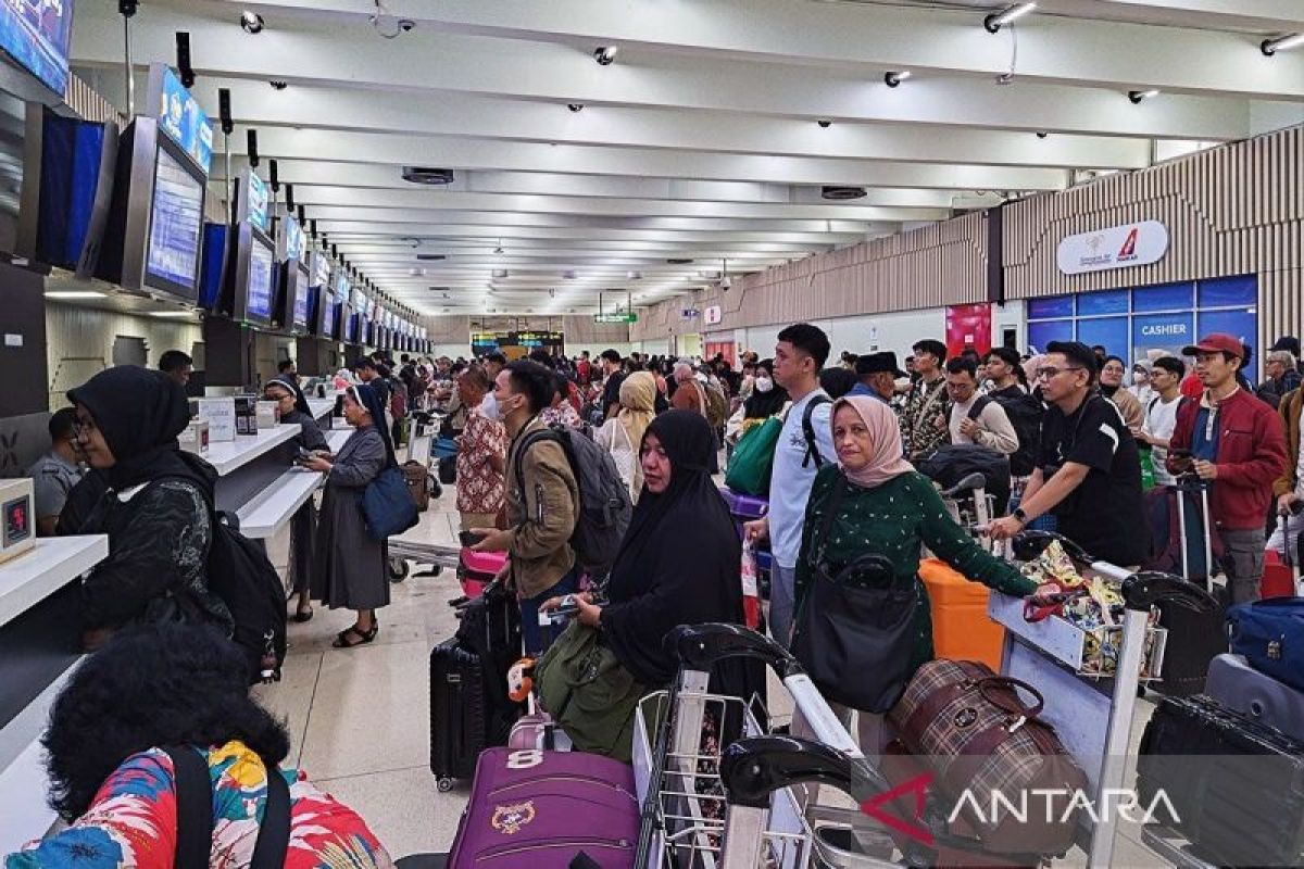 Bandara Internasional Soekarno-Hatta ramai pemudik yang lebih awal untuk hindari kepadatan