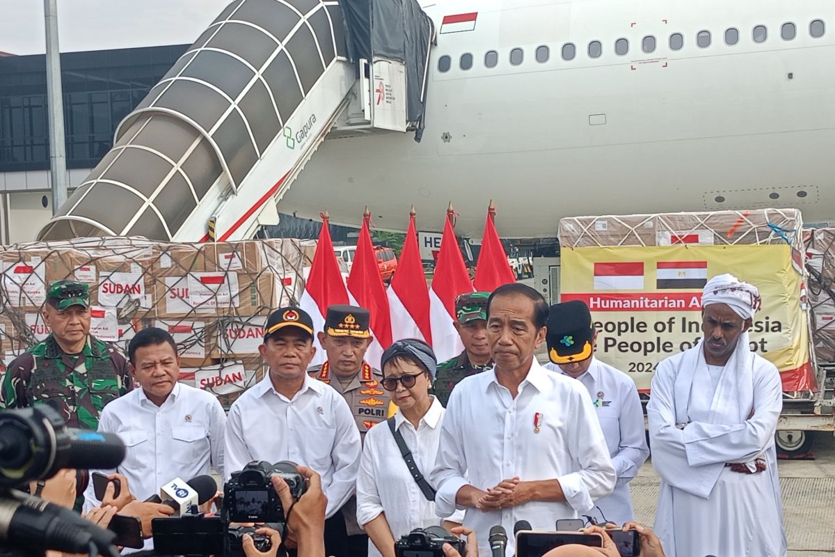 Presiden Jokowi sebut menteri akan hadir di persidangan sengketa pemilu jika diundang MK