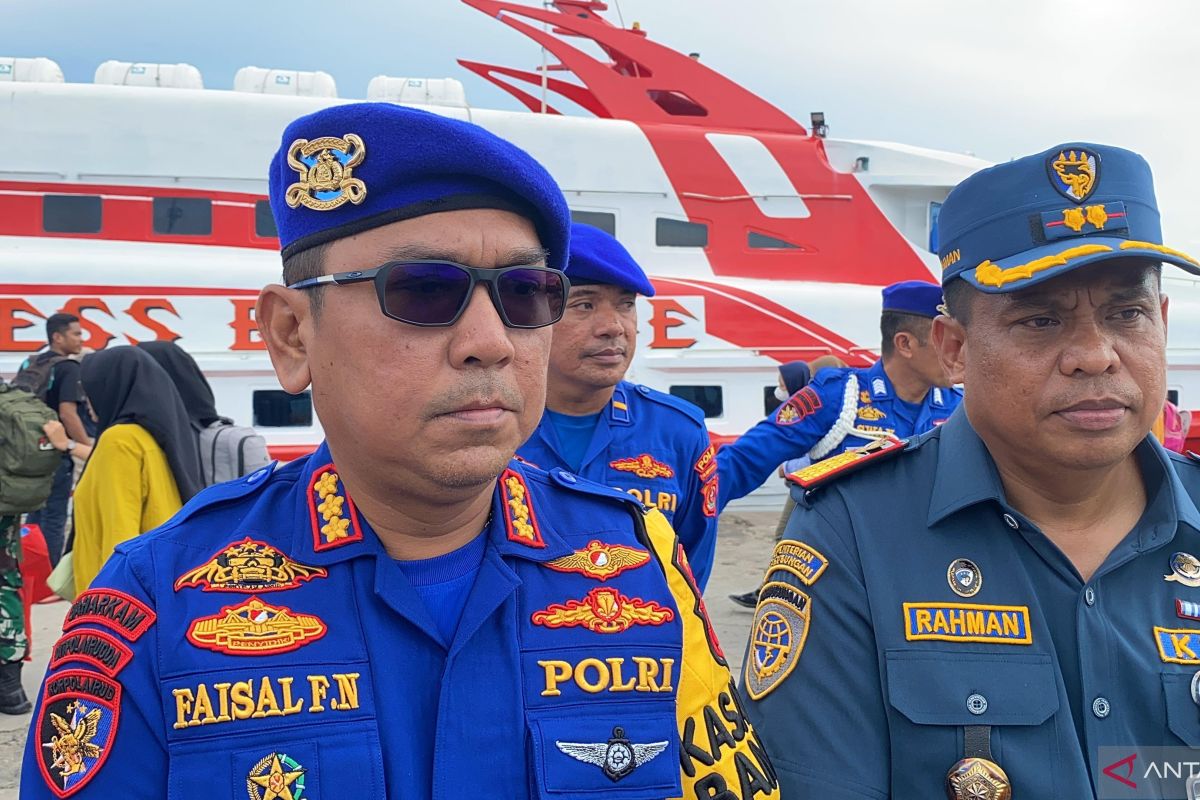 Polairud Polda Sultra pantau arus mudik Lebaran di Pelabuhan Nusantara Kendari