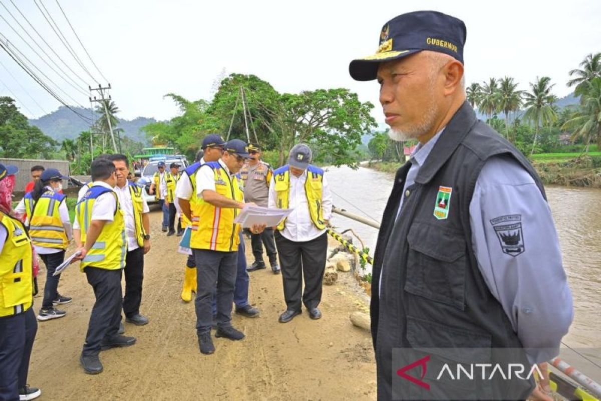 Gubernur Sumbar minta semua bersinergi merespons banjir lahar hujan