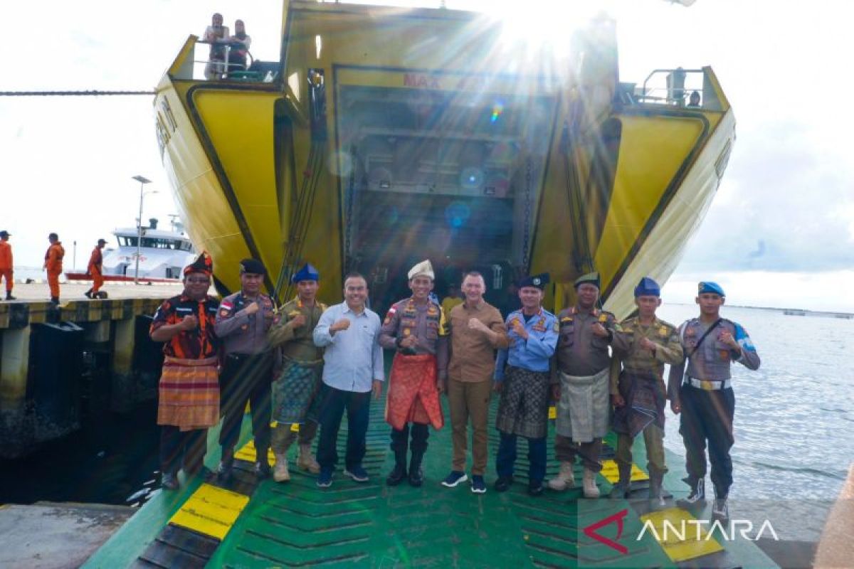 Wakil Bupati Natuna pantau arus mudik di Pelabuhan Ranai