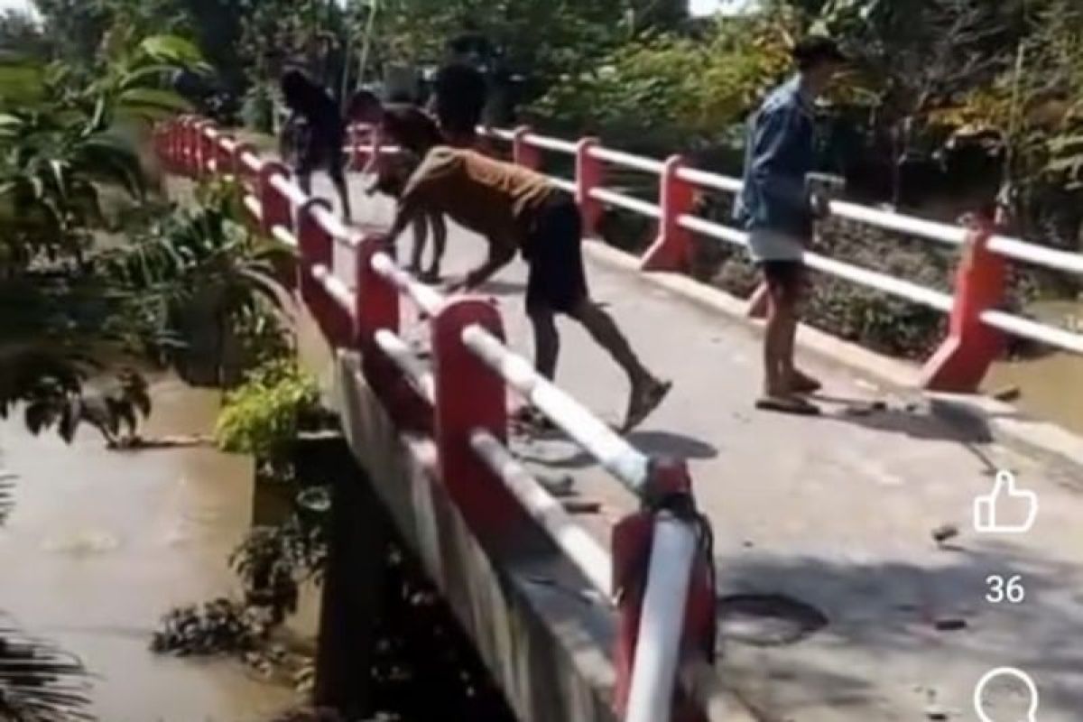 Rusak jembatan demi truk sound, polisi tangkap 9 orang termasuk Kades Babatan Demak