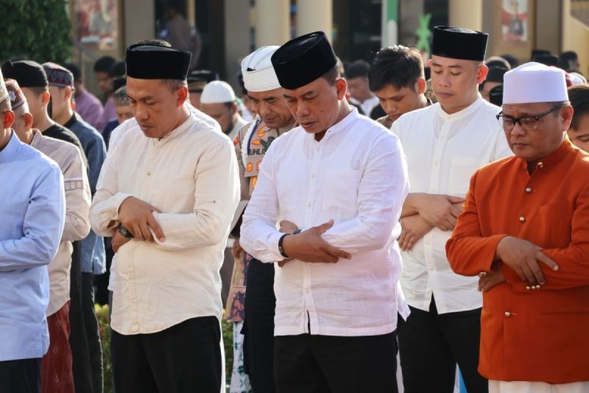 Shalat Idul Fitri 1445 H di Mapolda Sulut berlangsung khidmat