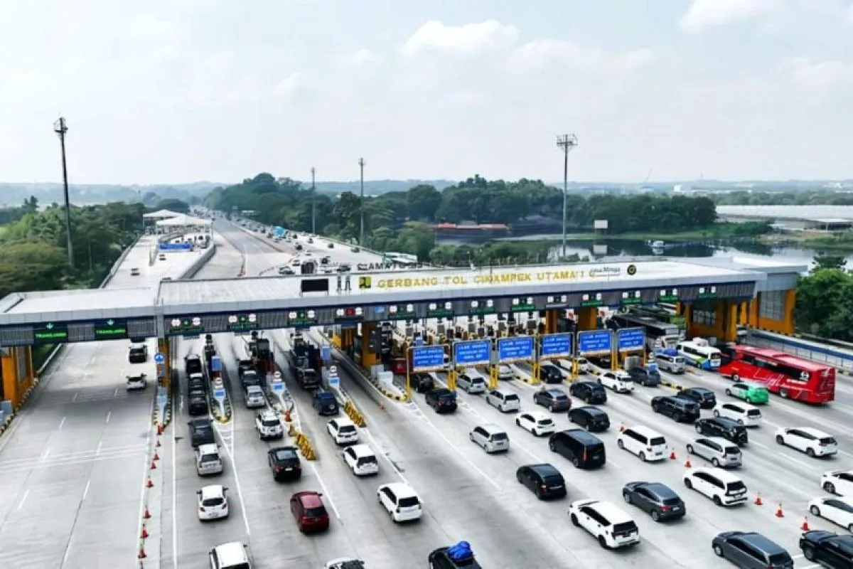 1-87m-vehicles-return-to-greater-jakarta-post-eid