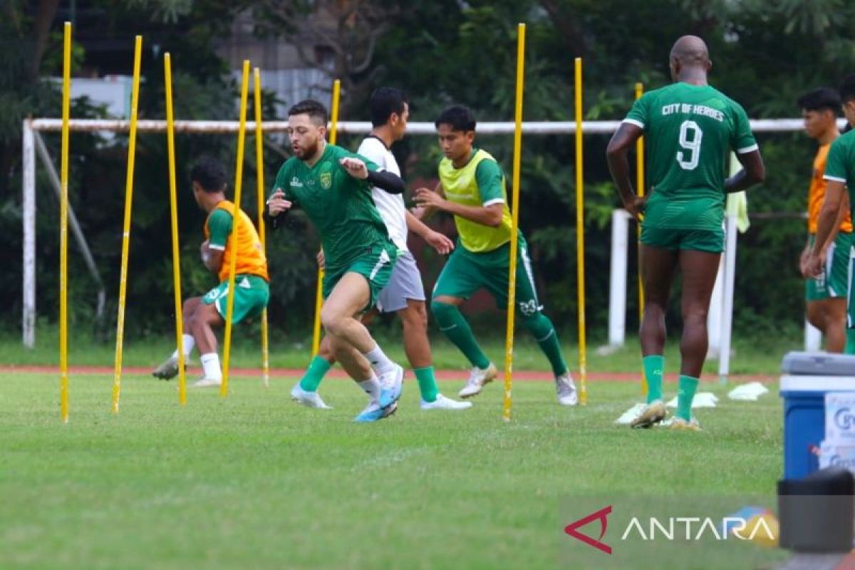 Liga 1: Persebaya Surabaya latihan khusus