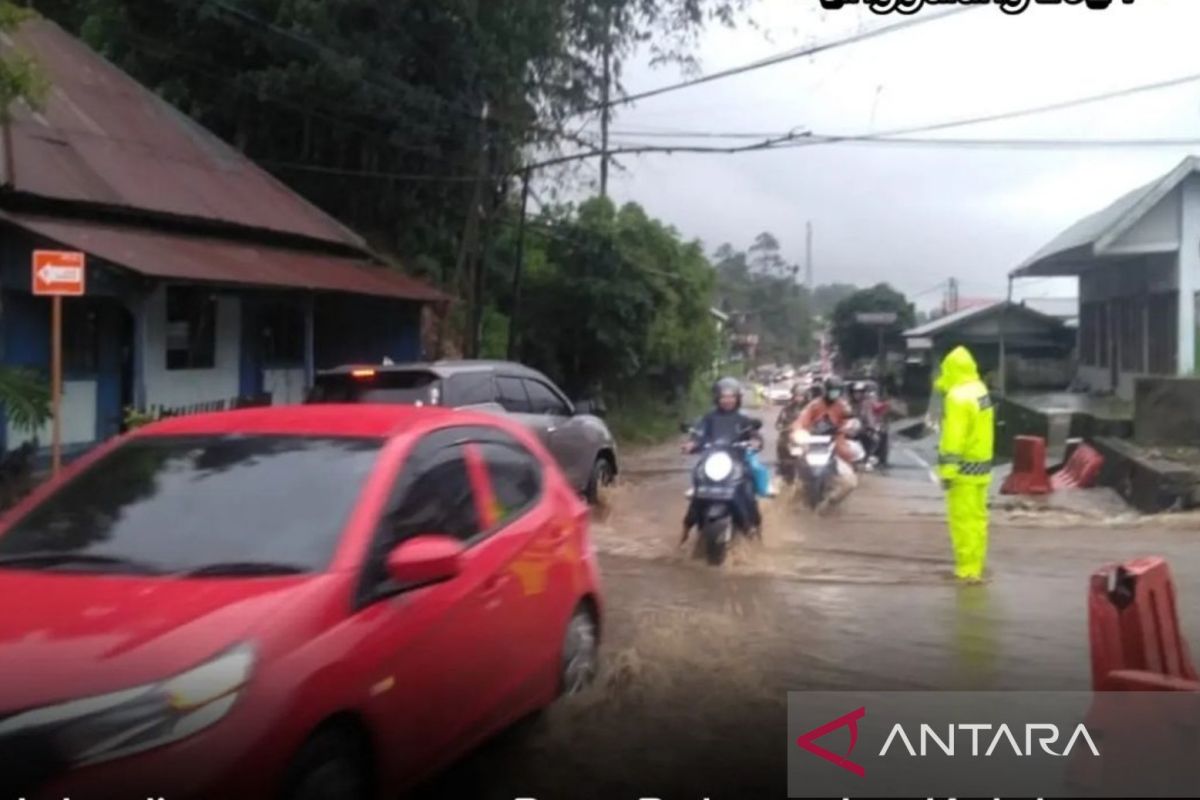 BMKG prediksi hujan pada puncak arus balik di Sumbar