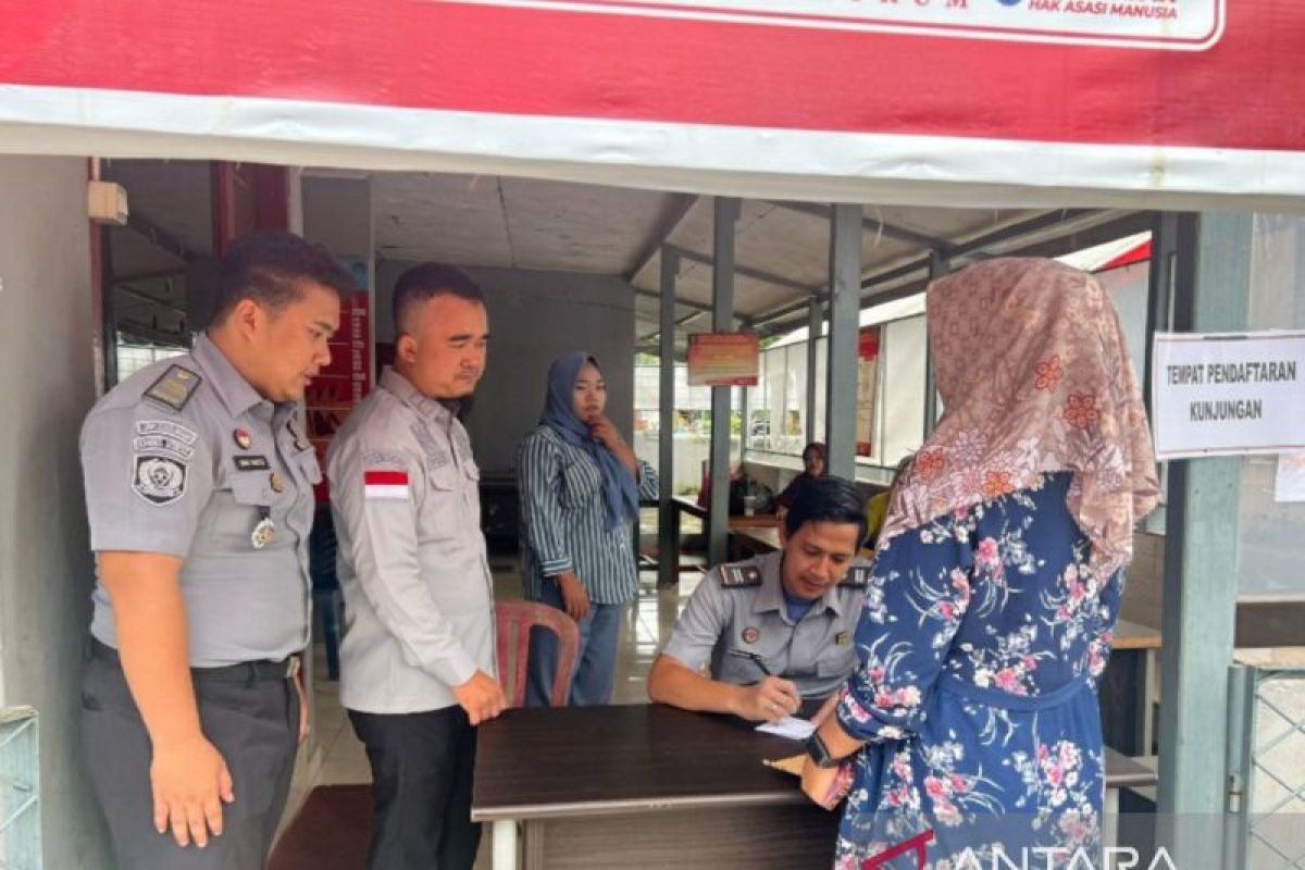 Kemenkumham Sumsel fasilitasi 50 ribu  pengunjung ke lapas saat Lebaran