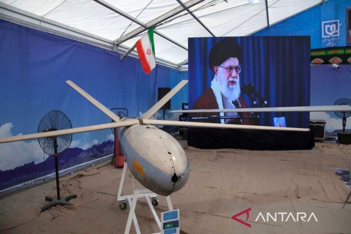 Israel tembakkan rudal ke aset AU Iran