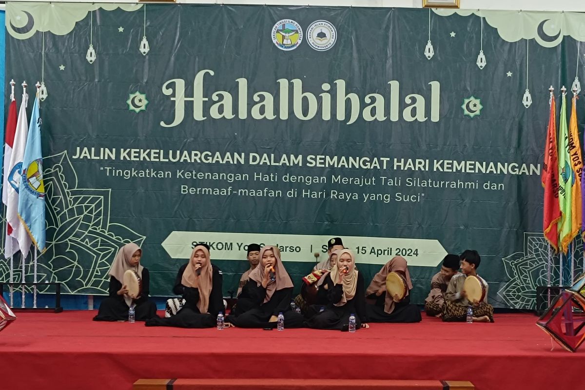 STIKOM Yos Sudarso Purwokerto tumbuhkan toleransi  beragama