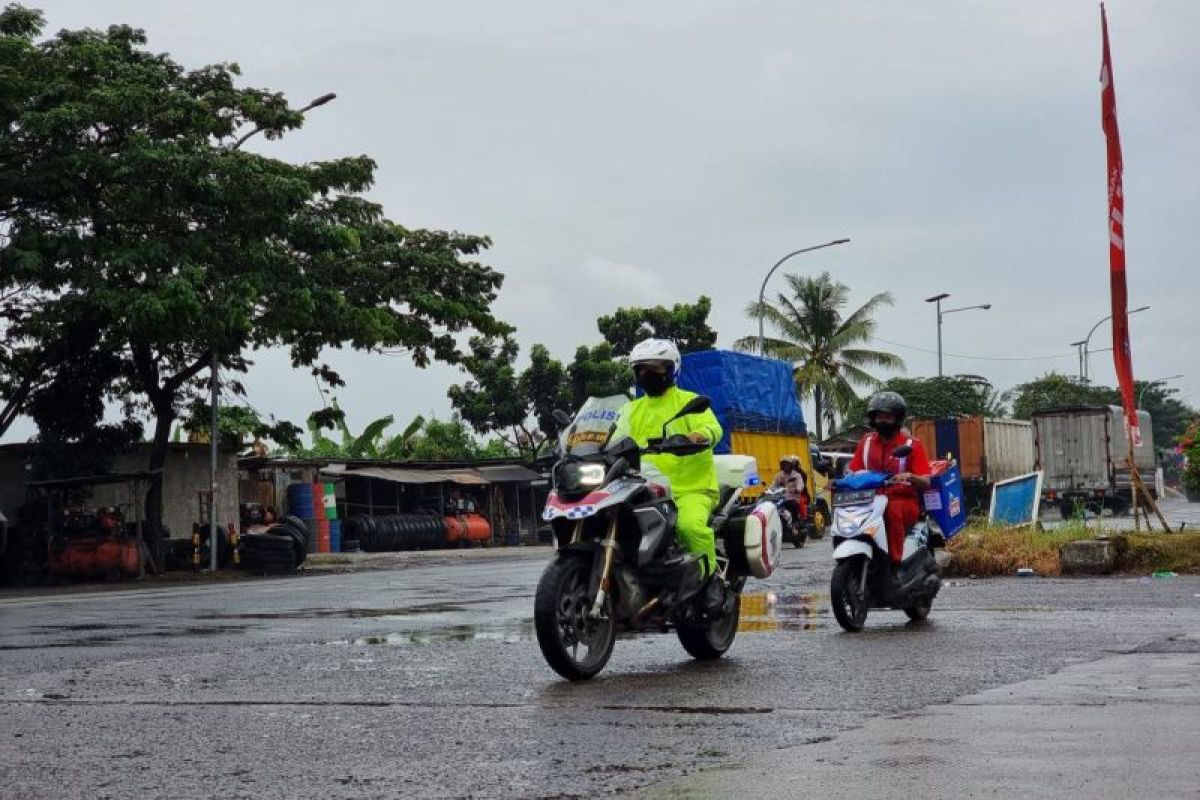 Pertamina menerjunkan motoris hingga tim SPBU jalur "contraflow"