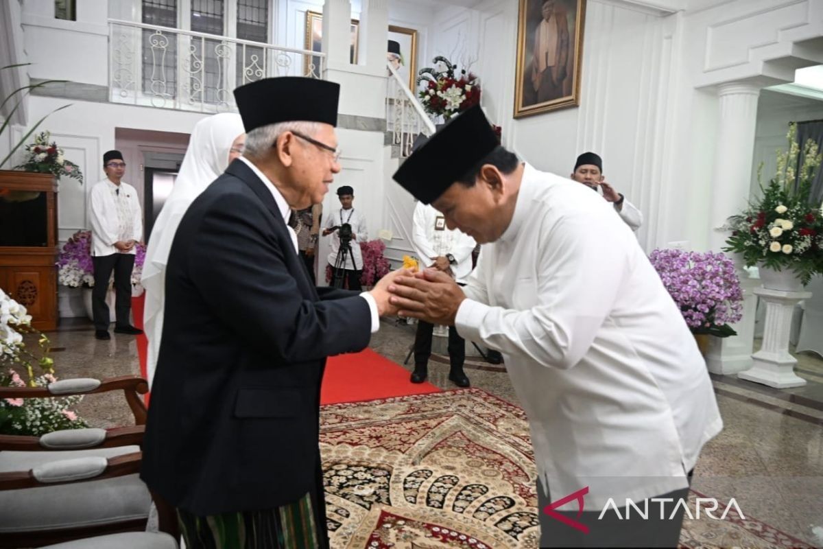 Wapres Ma'ruf Amin gelar halal bihalal dengan pegawai dan wartawan