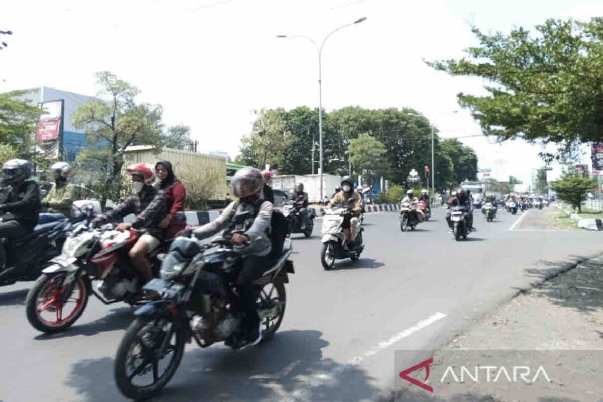 Mulai turun, pergerakan sepeda motor arus balik Lebaran 2024