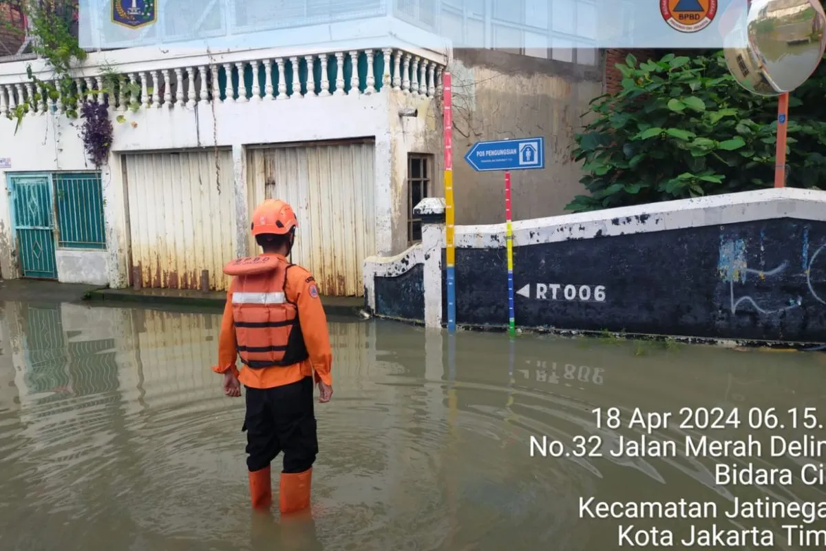 Kamis Pagi, 18 RT di Jaktim Masih Terendam Banjir