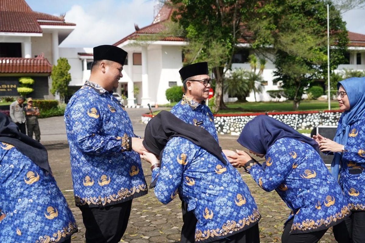 Pj Bupati Banyuasin pimpin apel gabungan