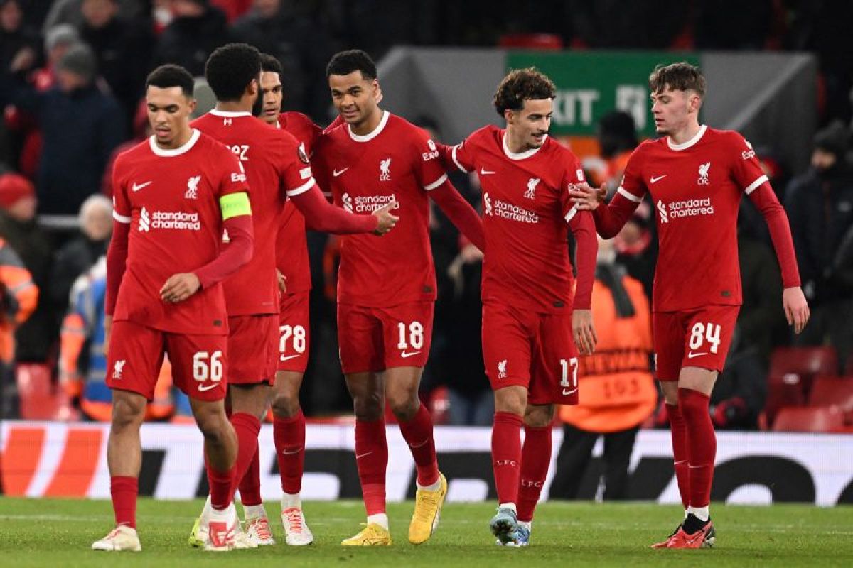 Liga Inggris - Liverpool bermain imbang 3-3 lawan Aston Villa