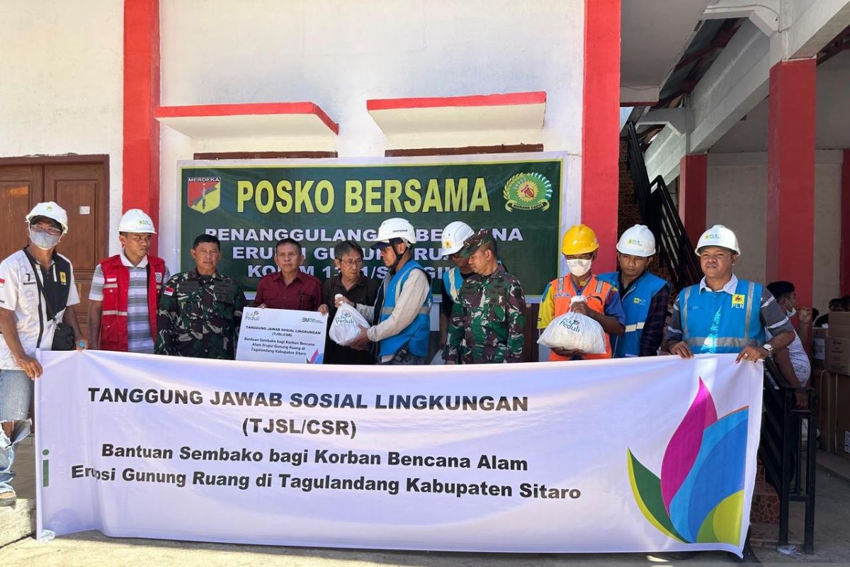 PLN serahkan bantuan TJSL pasca erupsi Gunung Ruang