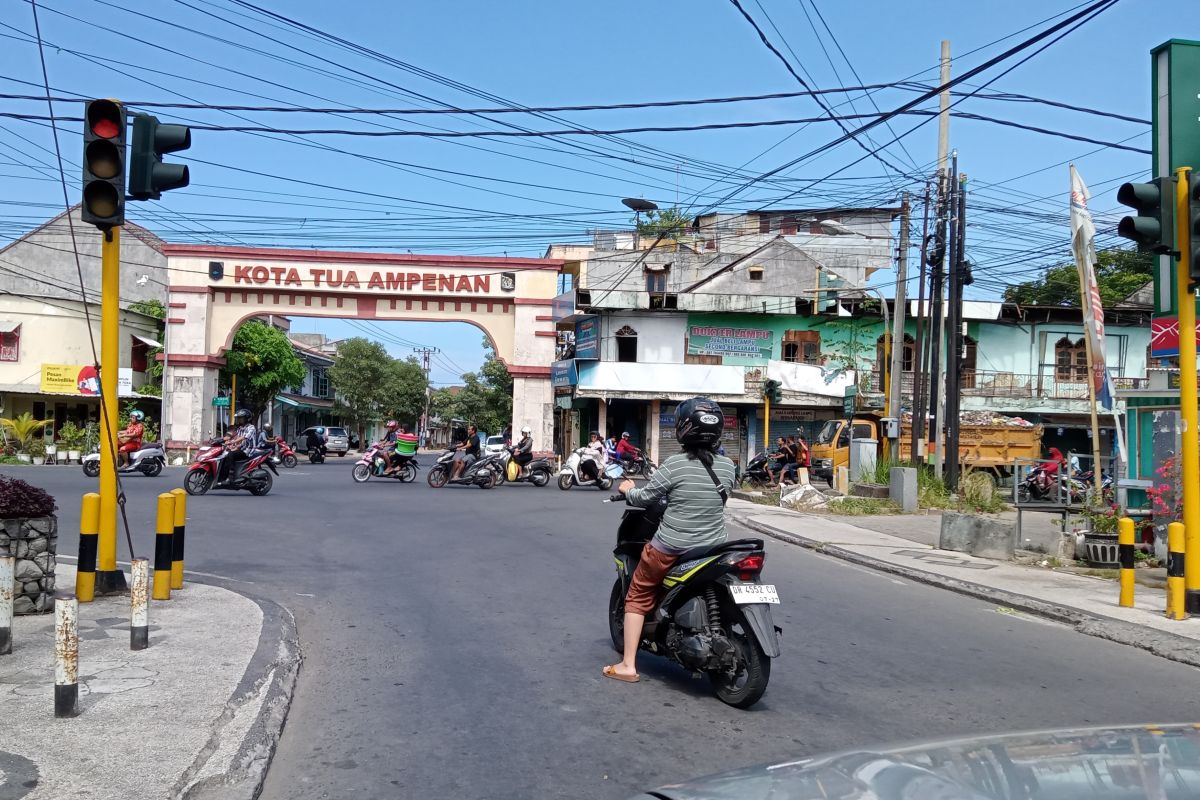 Bangunan tua bersejarah di kawasan Ampenan Mataram mulai ditata