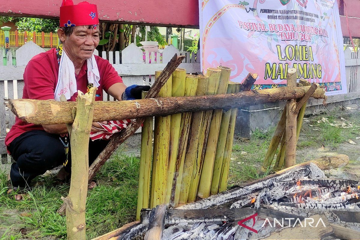 Kotim melestarikan kuliner tradisional lewat lomba malamang