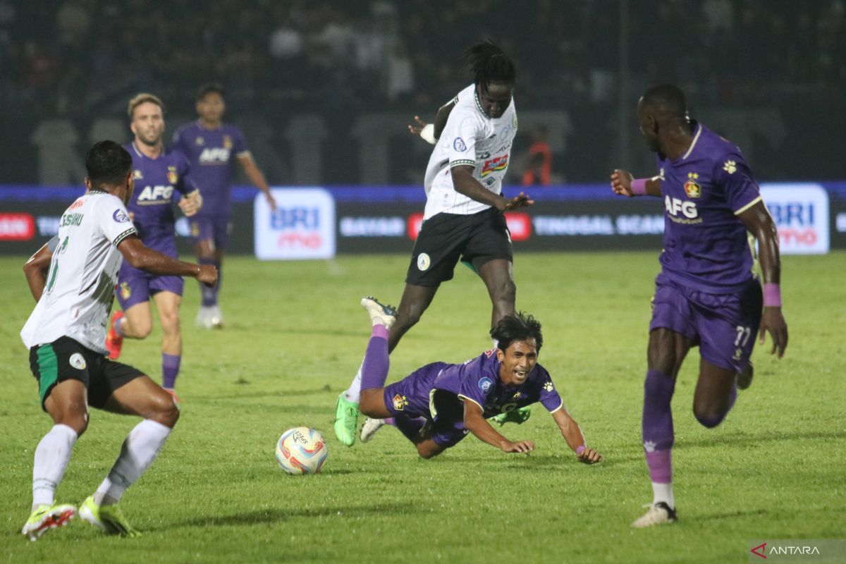 Persik bermain imbang dengan PSS Sleman 4-4