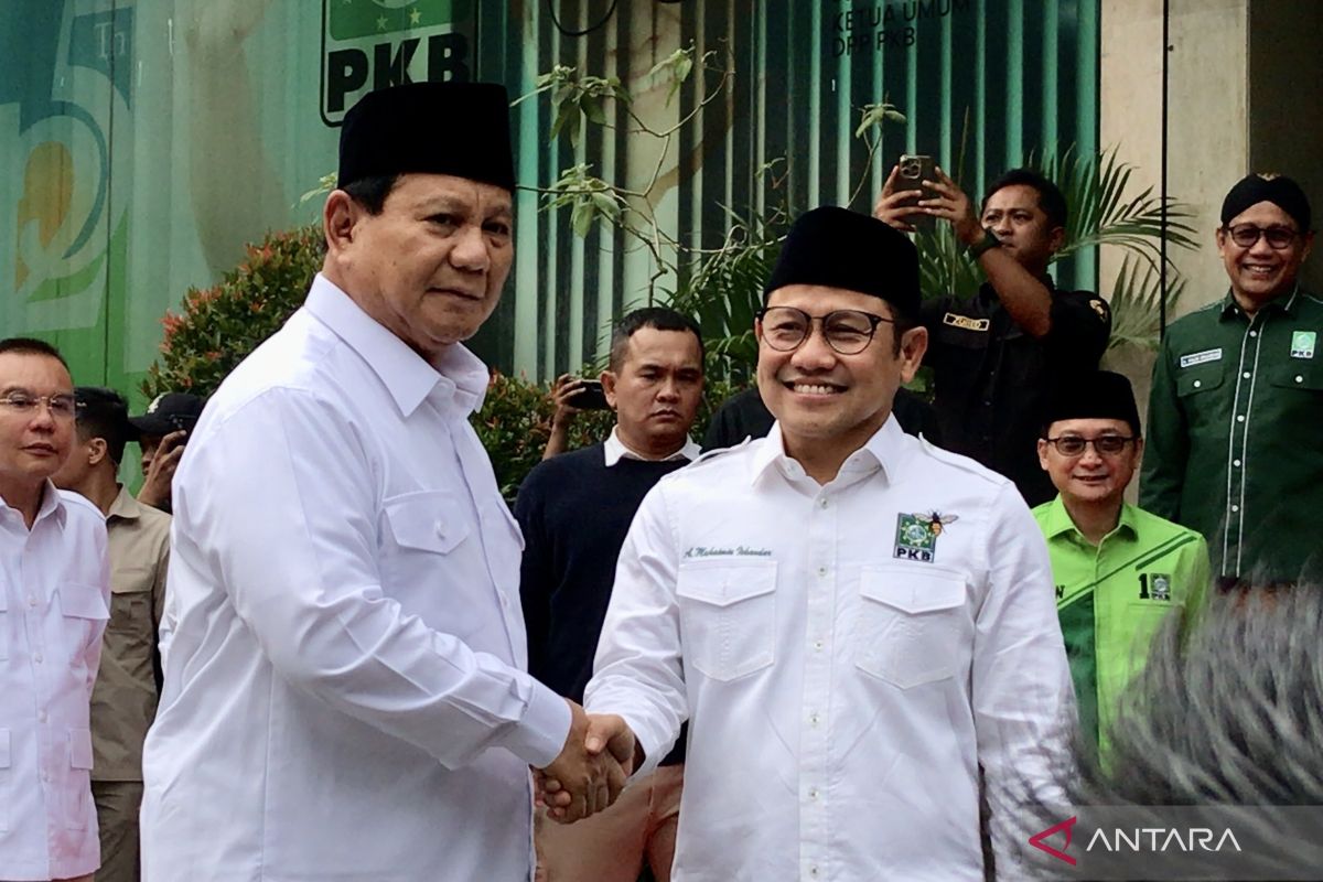 Prabowo datangi Kantor PKB