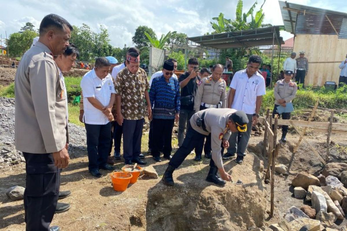 Kapolres Matim sebut pembangunan tiga rumah ibadah cerminkan kerukunan