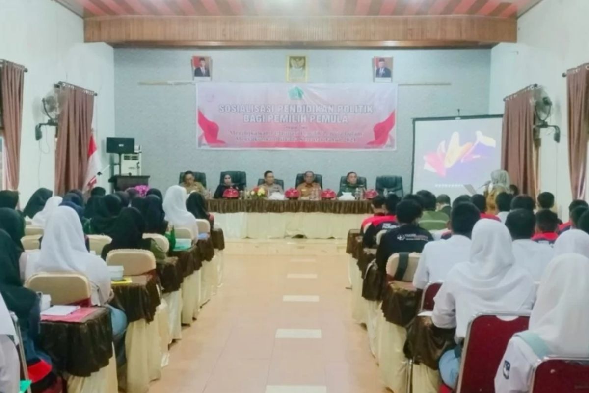 Kesbangpol Kolut sosialisasi pendidikan politik bagi pemilih pemula