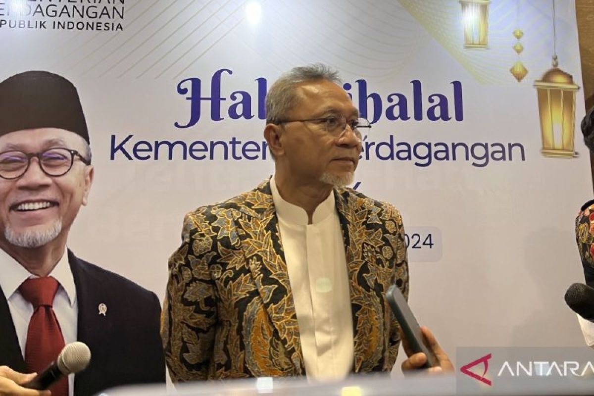 Mendag Zulkifli Hasan imbau masyarakat tak khawatir nilai rupiah karena devisa kuat