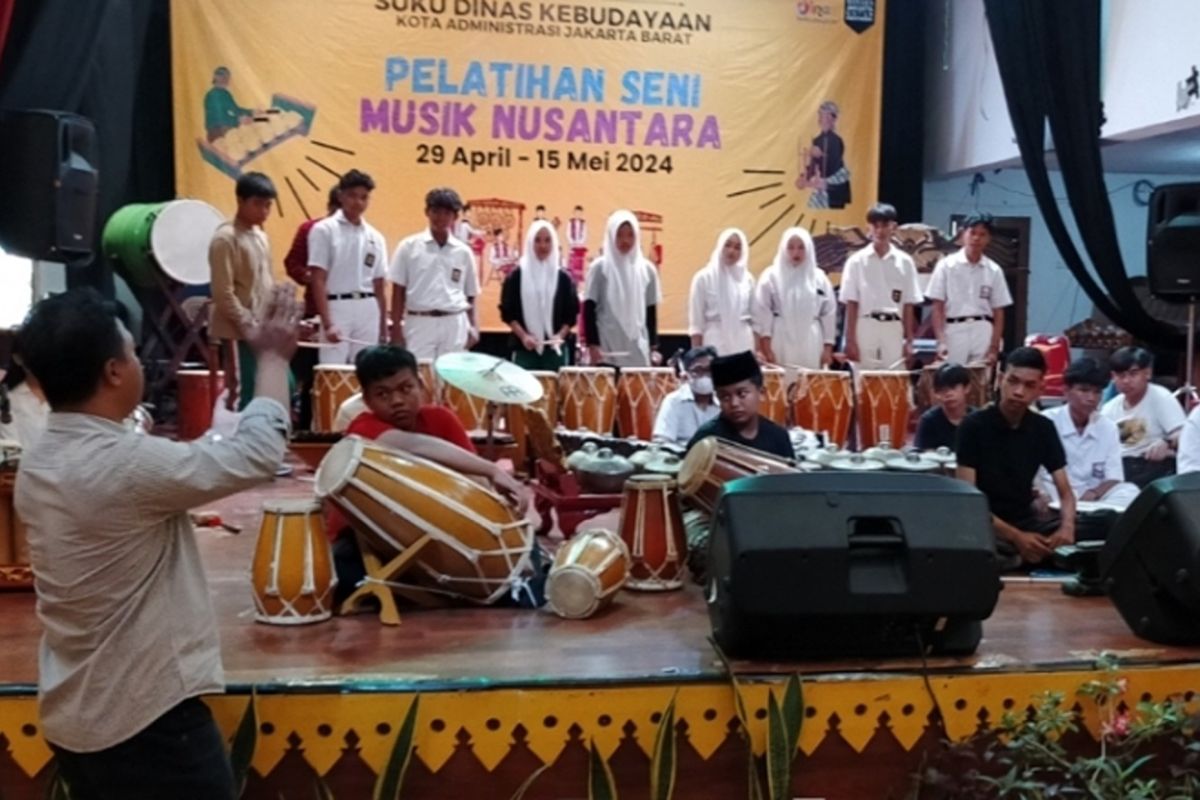 Jakbar gelar pelatihan seni musik dukung pelestarian budaya