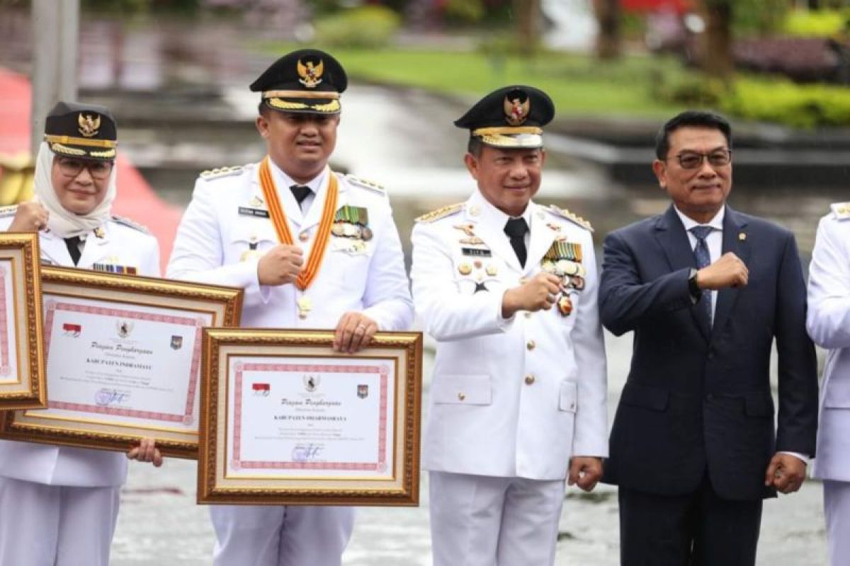 Bupati Dharmasraya raih Penghargaan Penyelenggaraan Pemerintahan Daerah dari Kemedagri