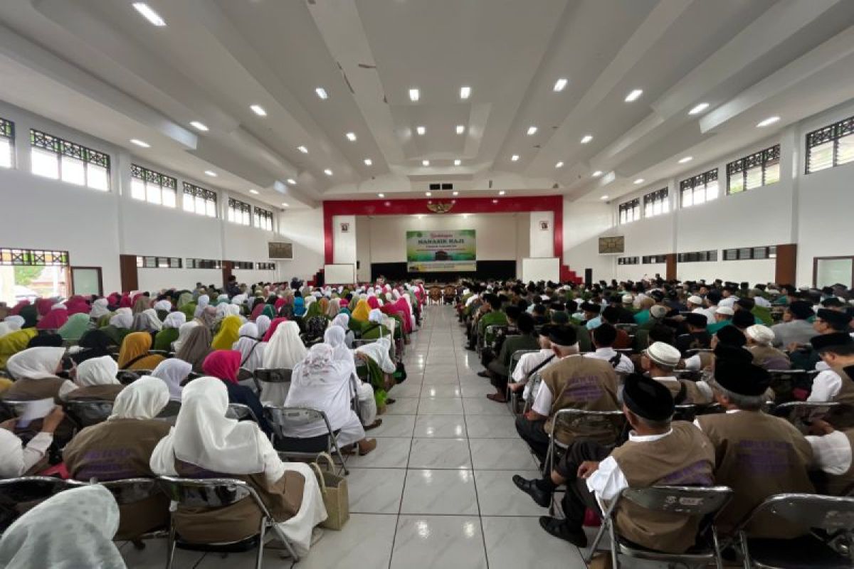 Kabupaten  Wonosobo berangkatkan 715 calon haji