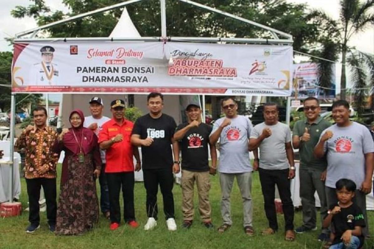 50 stand pameran pembangunan meriahkan HUT Dharmasraya ke-20